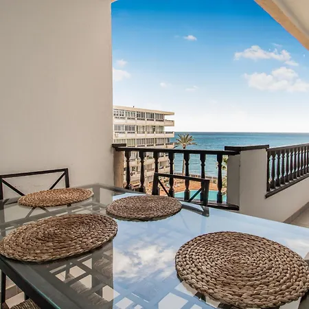 Aguila Playa Escape Apartment *